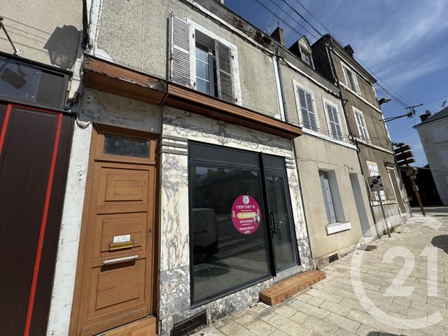 Immeuble à vendre NEUVY ST SEPULCHRE