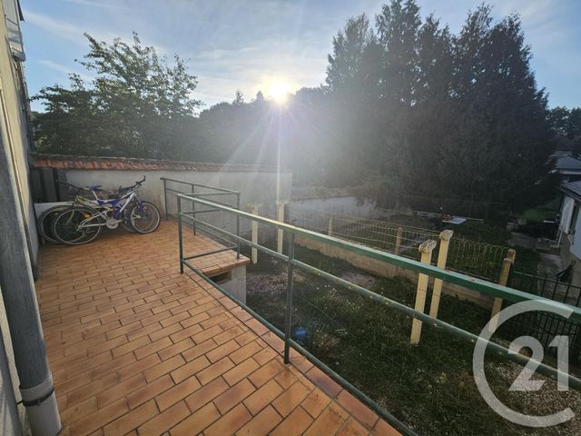 Appartement T2 à louer - 2 pièces - 55.79 m2 - ST MARCEL - 36 - CENTRE - Century 21 Adressimmo