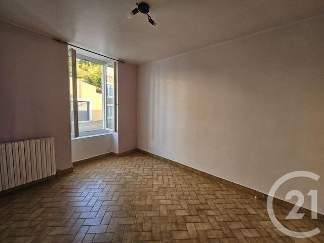 Appartement T2 à louer - 2 pièces - 55.79 m2 - ST MARCEL - 36 - CENTRE - Century 21 Adressimmo