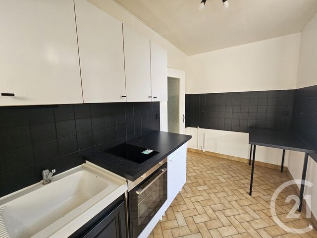 Appartement T2 à louer - 2 pièces - 55.79 m2 - ST MARCEL - 36 - CENTRE - Century 21 Adressimmo
