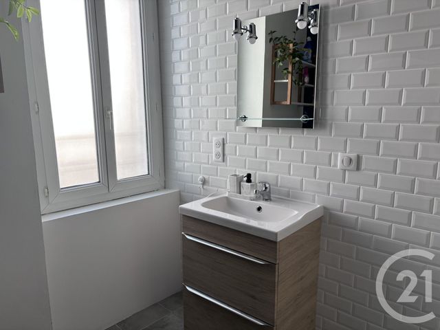 Appartement T1 à louer - 1 pièce - 33.35 m2 - CHATEAUROUX - 36 - CENTRE - Century 21 Adressimmo