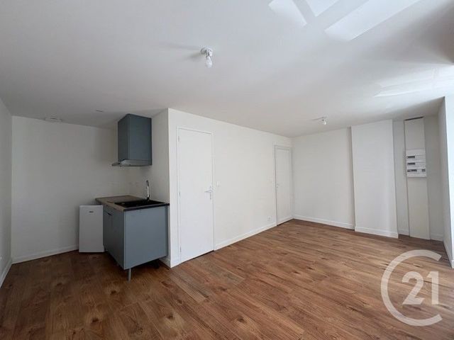 Appartement T1 à louer - 1 pièce - 20.17 m2 - CHATEAUROUX - 36 - CENTRE - Century 21 Adressimmo