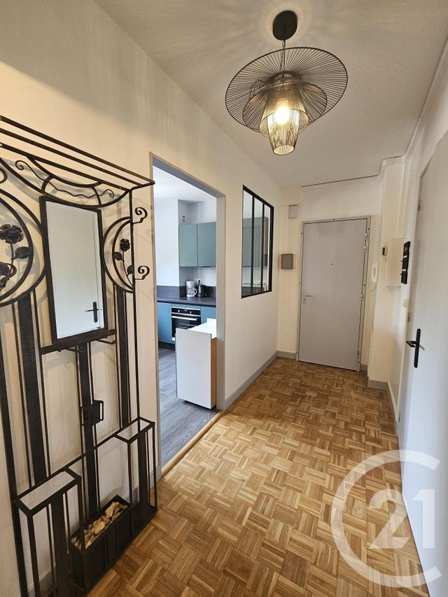 Appartement T4 à louer - 4 pièces - 90.0 m2 - CHATEAUROUX - 36 - CENTRE - Century 21 Adressimmo