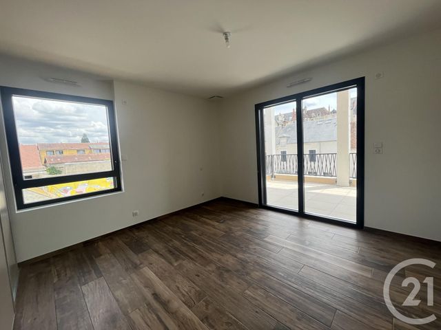 Appartement T3 à louer - 3 pièces - 89.95 m2 - CHATEAUROUX - 36 - CENTRE - Century 21 Adressimmo