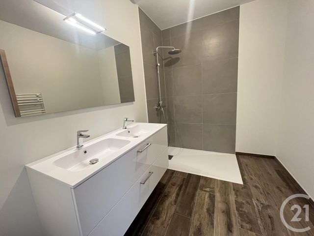 Appartement T3 à louer - 3 pièces - 89.95 m2 - CHATEAUROUX - 36 - CENTRE - Century 21 Adressimmo