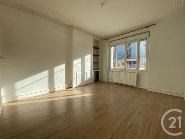 maison à louer - 4 pièces - 93.24 m2 - CHATEAUROUX - 36 - CENTRE - Century 21 Adressimmo