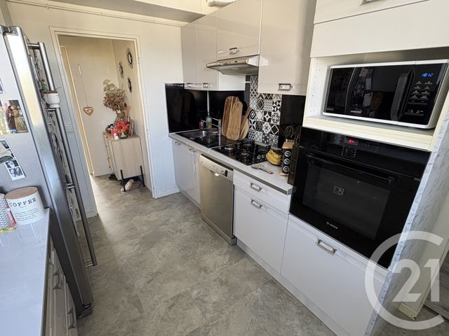 Appartement T4 à vendre - 4 pièces - 74.41 m2 - CHATEAUROUX - 36 - CENTRE - Century 21 Adressimmo