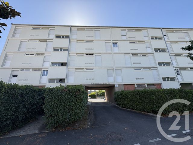 Appartement T4 à vendre - 4 pièces - 74.41 m2 - CHATEAUROUX - 36 - CENTRE - Century 21 Adressimmo