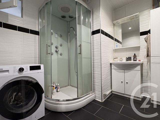 Appartement T4 à vendre - 4 pièces - 74.41 m2 - CHATEAUROUX - 36 - CENTRE - Century 21 Adressimmo
