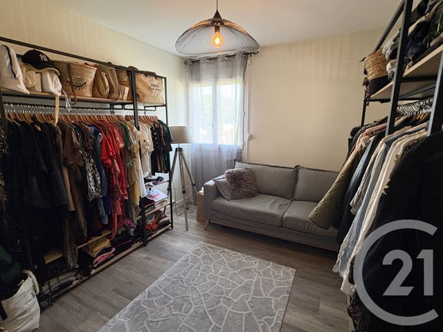 Appartement T4 à vendre - 4 pièces - 74.41 m2 - CHATEAUROUX - 36 - CENTRE - Century 21 Adressimmo