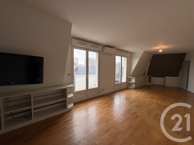 Appartement T3 à louer - 3 pièces - 88.0 m2 - CHATEAUROUX - 36 - CENTRE - Century 21 Adressimmo