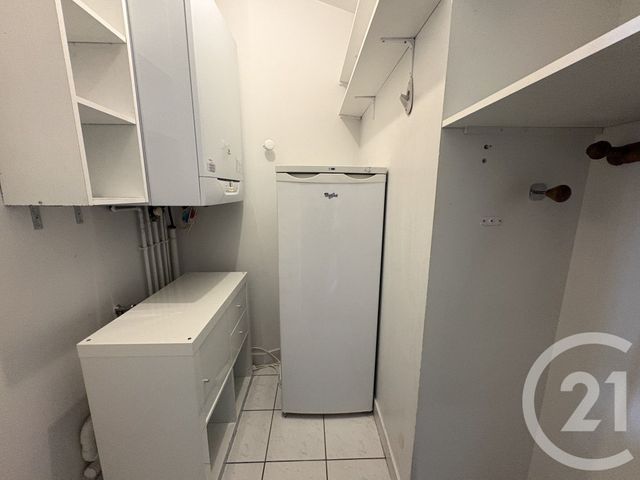 Appartement T3 à louer - 3 pièces - 88.0 m2 - CHATEAUROUX - 36 - CENTRE - Century 21 Adressimmo