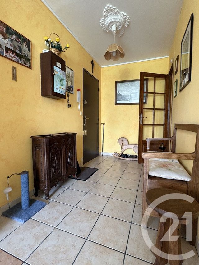 Appartement T4 à vendre - 4 pièces - 94.0 m2 - CHATEAUROUX - 36 - CENTRE - Century 21 Adressimmo