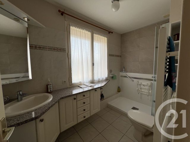 maison à vendre - 6 pièces - 115.0 m2 - CHATEAUROUX - 36 - CENTRE - Century 21 Adressimmo