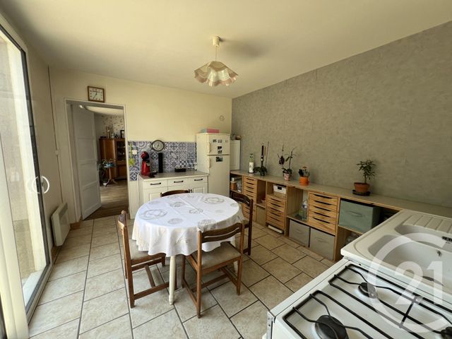 maison à vendre - 6 pièces - 130.0 m2 - LE PECHEREAU - 36 - CENTRE - Century 21 Adressimmo