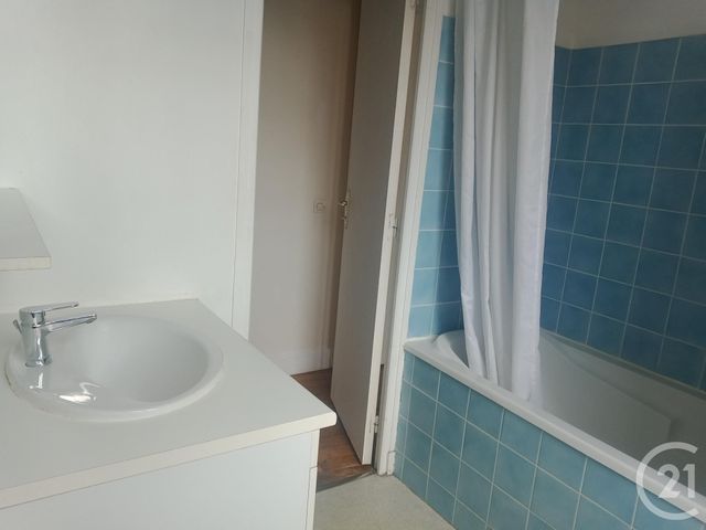 Appartement T3 à louer - 3 pièces - 64.26 m2 - CHATEAUROUX - 36 - CENTRE - Century 21 Adressimmo