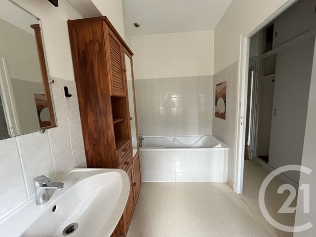 maison à louer - 5 pièces - 99.2 m2 - CHATEAUROUX - 36 - CENTRE - Century 21 Adressimmo