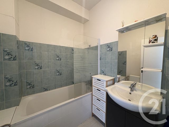 Appartement F2 à louer - 2 pièces - 51.95 m2 - CHATEAUROUX - 36 - CENTRE - Century 21 Adressimmo