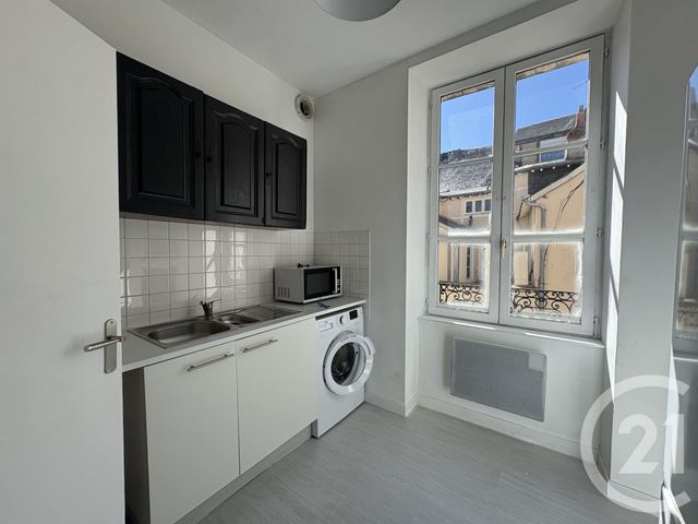 Appartement F2 à louer - 2 pièces - 51.95 m2 - CHATEAUROUX - 36 - CENTRE - Century 21 Adressimmo