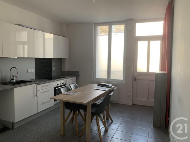 maison à louer - 4 pièces - 99.9 m2 - BUZANCAIS - 36 - CENTRE - Century 21 Adressimmo