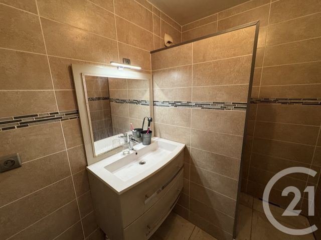 Appartement T4 à vendre - 4 pièces - 84.17 m2 - CHATEAUROUX - 36 - CENTRE - Century 21 Adressimmo