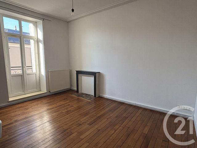 Appartement T2 à louer - 2 pièces - 47.15 m2 - CHATEAUROUX - 36 - CENTRE - Century 21 Adressimmo