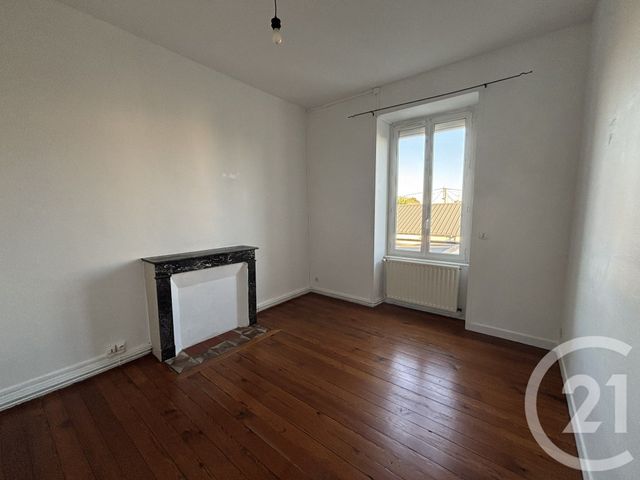Appartement T2 à louer - 2 pièces - 47.15 m2 - CHATEAUROUX - 36 - CENTRE - Century 21 Adressimmo