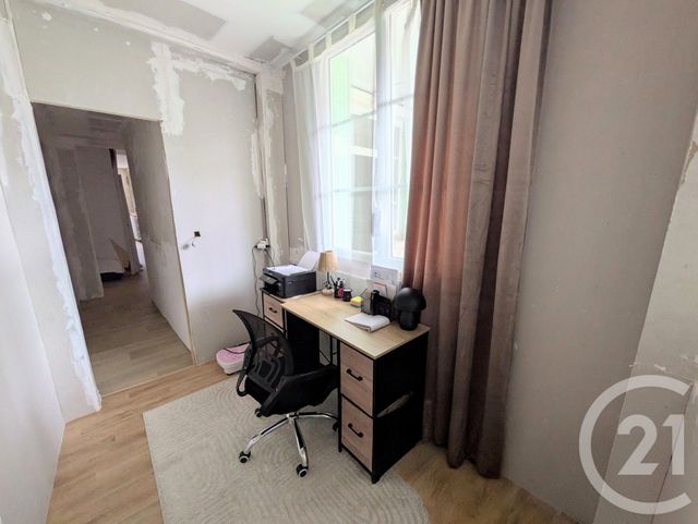 maison à vendre - 4 pièces - 89.06 m2 - ST GAULTIER - 36 - CENTRE - Century 21 Adressimmo