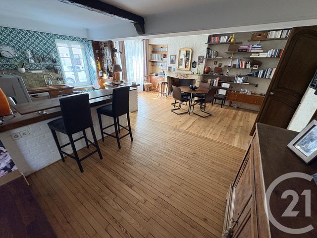 maison à vendre - 8 pièces - 170.85 m2 - ISSOUDUN - 36 - CENTRE - Century 21 Adressimmo