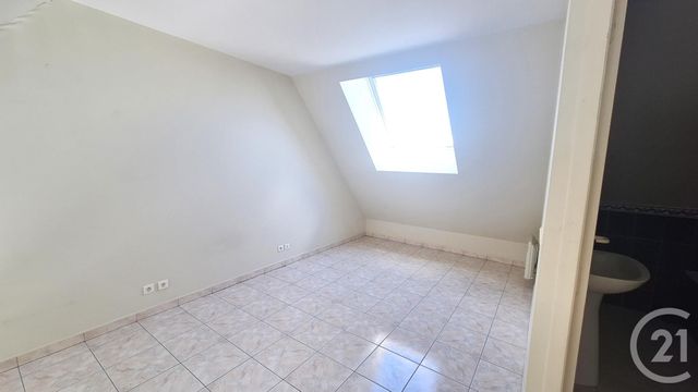 Appartement T2 à louer - 2 pièces - 37.49 m2 - CHATEAUROUX - 36 - CENTRE - Century 21 Adressimmo