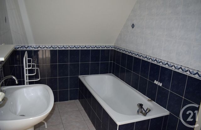 Appartement T2 à louer - 2 pièces - 37.49 m2 - CHATEAUROUX - 36 - CENTRE - Century 21 Adressimmo