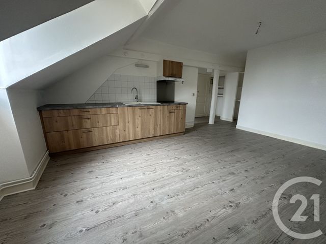Appartement T2 à louer - 2 pièces - 36.8 m2 - CHATEAUROUX - 36 - CENTRE - Century 21 Adressimmo
