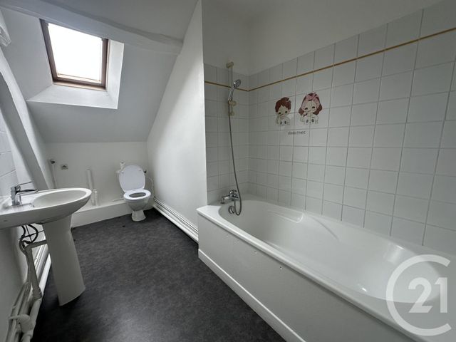 Appartement T2 à louer - 2 pièces - 36.8 m2 - CHATEAUROUX - 36 - CENTRE - Century 21 Adressimmo