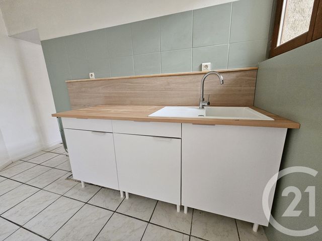 maison à louer - 2 pièces - 44.57 m2 - CHATEAUROUX - 36 - CENTRE - Century 21 Adressimmo