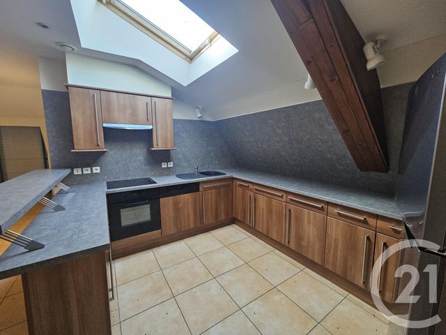 Appartement T2 à louer - 2 pièces - 46.0 m2 - CHATEAUROUX - 36 - CENTRE - Century 21 Adressimmo