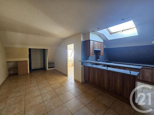 Appartement T2 à louer - 2 pièces - 46.0 m2 - CHATEAUROUX - 36 - CENTRE - Century 21 Adressimmo