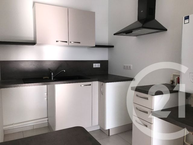 Appartement T2 à louer - 2 pièces - 50.09 m2 - CHATEAUROUX - 36 - CENTRE - Century 21 Adressimmo