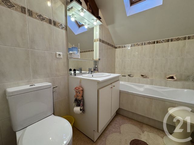 maison à vendre - 5 pièces - 138.13 m2 - CHATEAUROUX - 36 - CENTRE - Century 21 Adressimmo