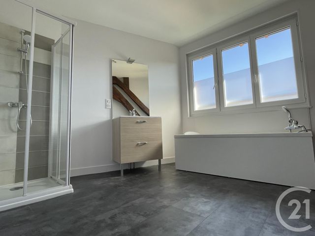 Appartement F4 à vendre - 4 pièces - 133.0 m2 - CHATEAUROUX - 36 - CENTRE - Century 21 Adressimmo