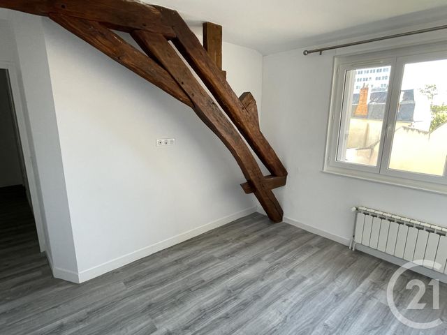 Appartement F4 à vendre - 4 pièces - 133.0 m2 - CHATEAUROUX - 36 - CENTRE - Century 21 Adressimmo
