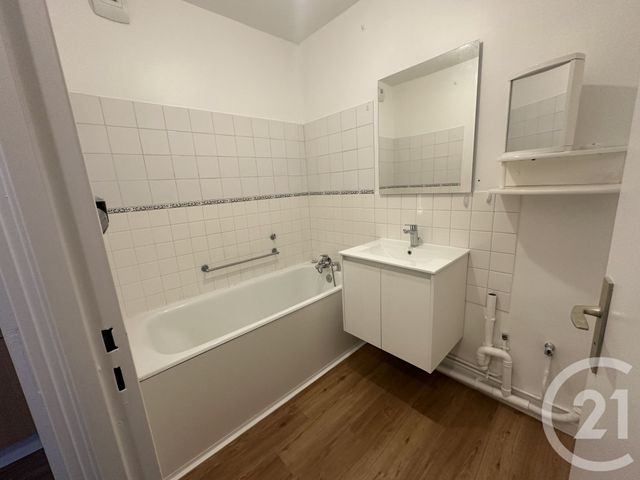Appartement T1 à louer - 1 pièce - 34.2 m2 - CHATEAUROUX - 36 - CENTRE - Century 21 Adressimmo