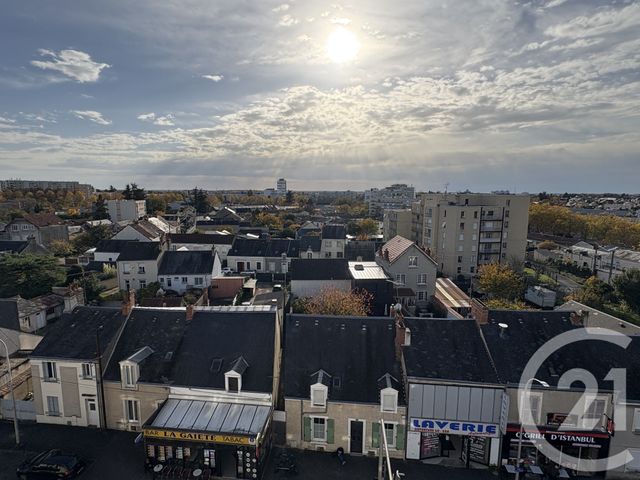 Appartement F1 à vendre - 1 pièce - 28.15 m2 - CHATEAUROUX - 36 - CENTRE - Century 21 Adressimmo