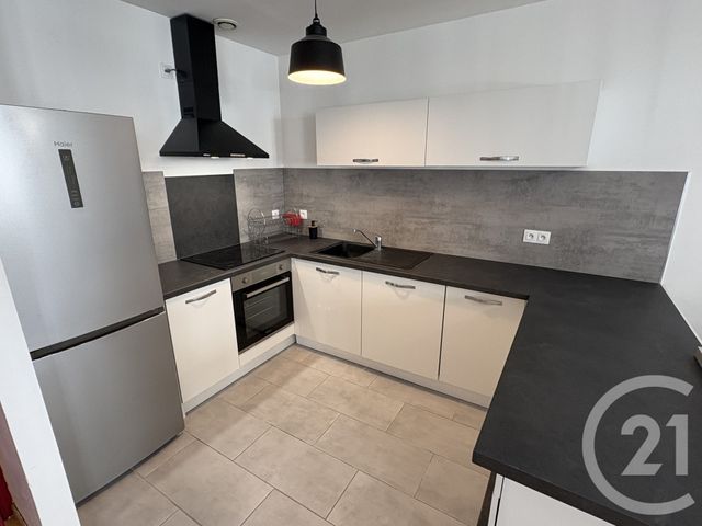 Appartement T3 à vendre - 3 pièces - 66.0 m2 - CHATEAUROUX - 36 - CENTRE - Century 21 Adressimmo