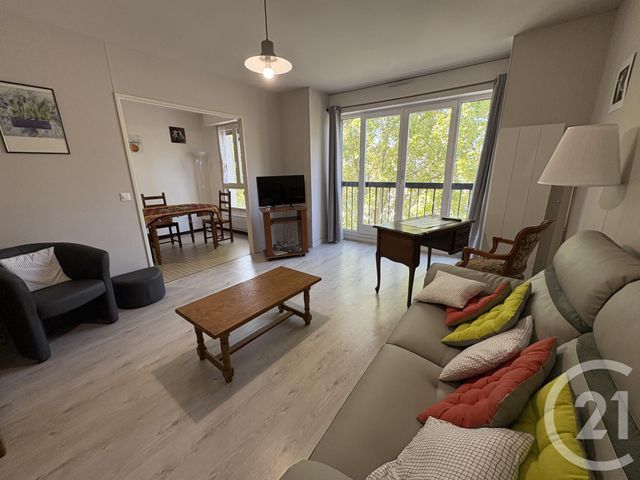 Appartement T2 à vendre - 3 pièces - 69.71 m2 - CHATEAUROUX - 36 - CENTRE - Century 21 Adressimmo