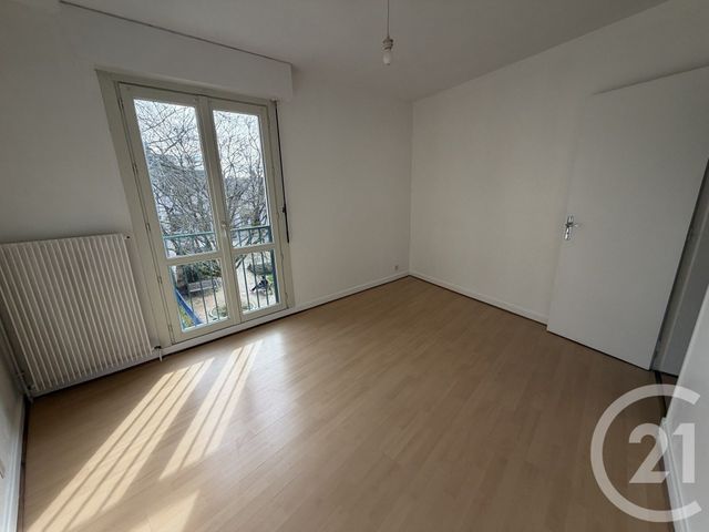 Appartement T3 à louer - 3 pièces - 61.85 m2 - CHATEAUROUX - 36 - CENTRE - Century 21 Adressimmo