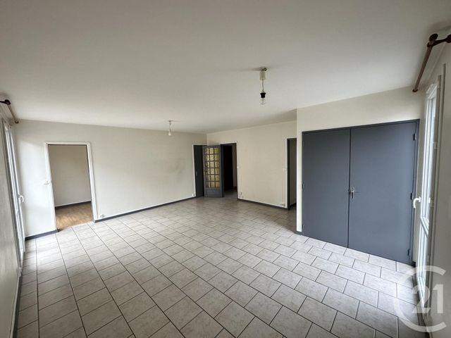 Appartement F3 à vendre - 3 pièces - 66.04 m2 - CHATEAUROUX - 36 - CENTRE - Century 21 Adressimmo