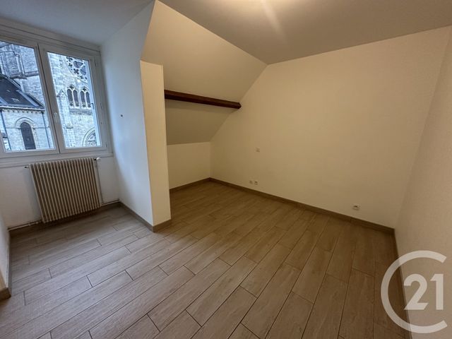 Appartement T2 à louer - 2 pièces - 38.78 m2 - CHATEAUROUX - 36 - CENTRE - Century 21 Adressimmo