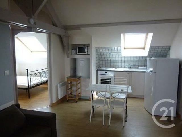 Appartement T3 à louer - 3 pièces - 30.61 m2 - CHATEAUROUX - 36 - CENTRE - Century 21 Adressimmo