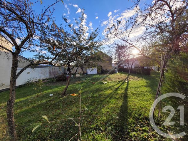 terrain - CHATEAUROUX - 36