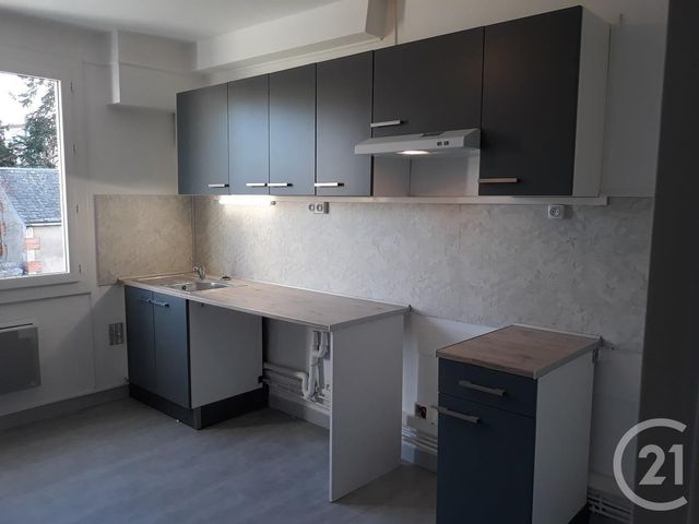 Appartement T4 à louer - 3 pièces - 78.55 m2 - CHATEAUROUX - 36 - CENTRE - Century 21 Adressimmo